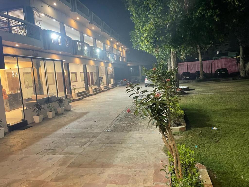 The Kedar Resort ماثورا المظهر الخارجي الصورة